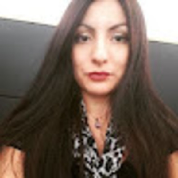 nadineh562
